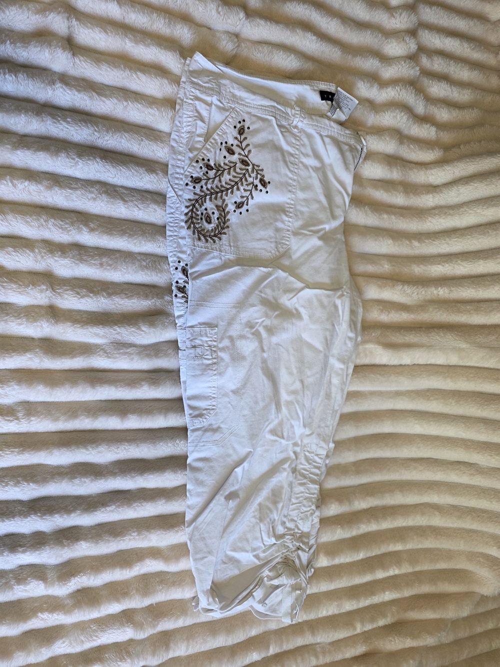 White Embroidered Capri Pants